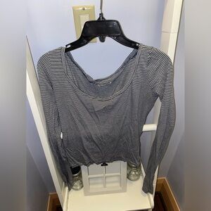 HOLLISTER long sleeve waist top
